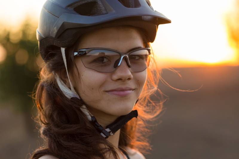 Jak dobrać odpowiednie okulary sportowe?